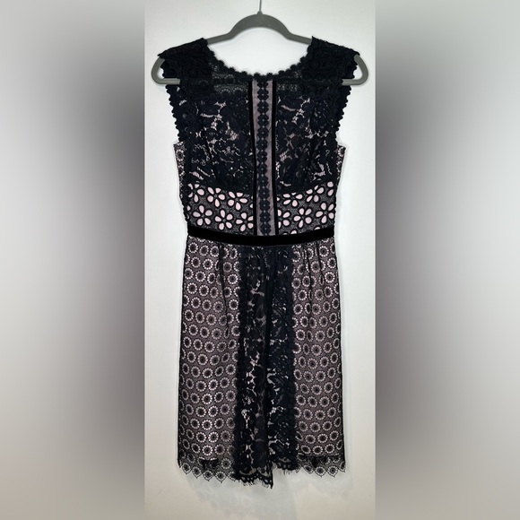 Boutique Moschino Floral Lace Sleeveless Dress in Black/Nude - Size 4 Aeffe NWT - Picture 15 of 16